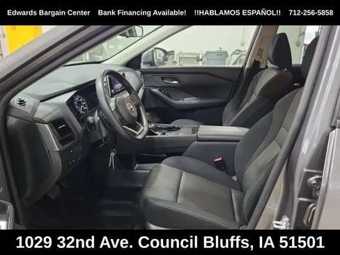 Used 2024 Nissan Rogue SV FWD image 5