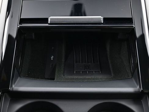 Certified 2026 Porsche Panamera image 23