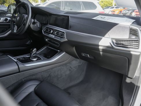 Used 2023 BMW X5 sDrive40i w/ Premium Package image 38