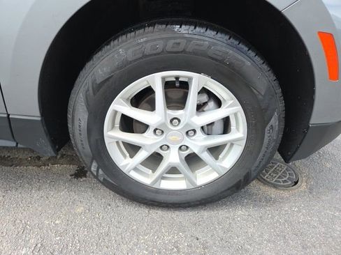 Used 2023 Chevrolet Equinox LT image 22