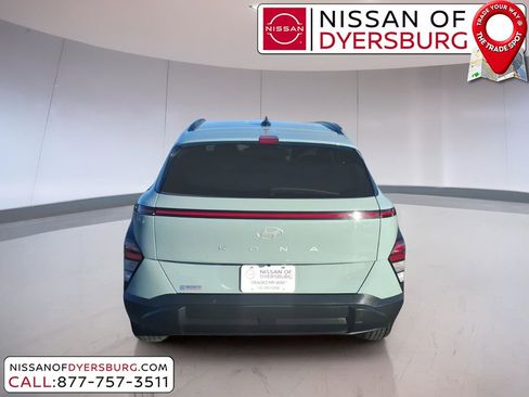 Used 2024 Hyundai Kona SEL image 4