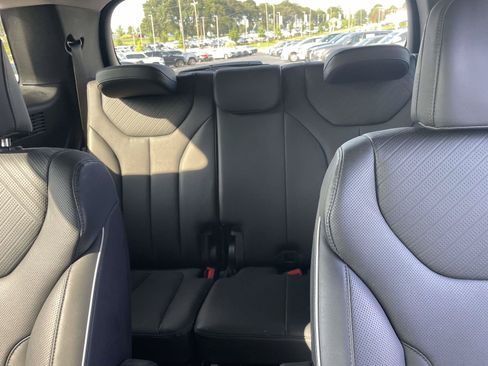 Used 2025 Hyundai Palisade SEL AWD/4WD image 14