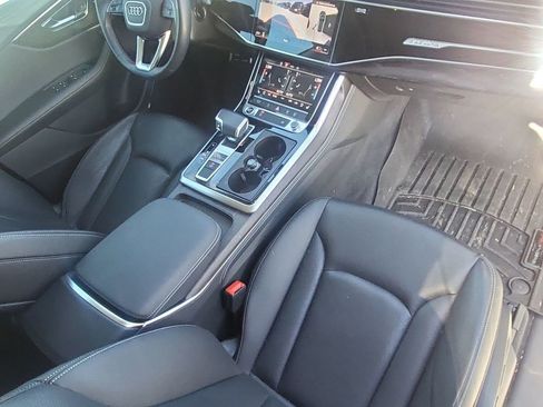 Used 2023 Audi Q8 Premium Plus image 36