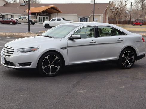 Used 2015 Ford Taurus SEL w/ Equipment Group 201A image 10