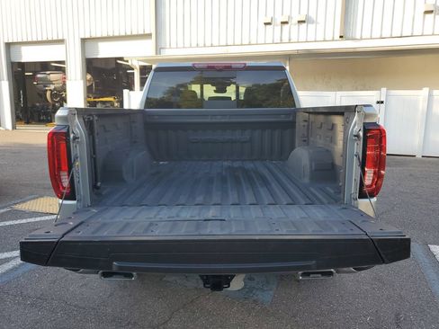 Used 2024 GMC Sierra 1500 Denali w/ Denali Reserve Package AWD/4WD image 9