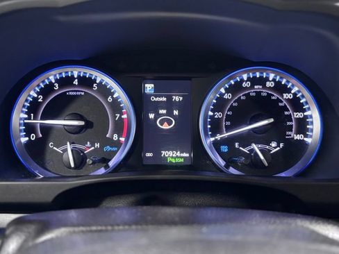 Used 2019 Toyota Highlander Limited AWD/4WD image 14