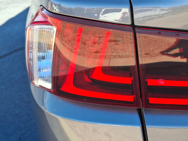 Used 2014 Lexus IS 350 w/ F Sport Package RWD image 10