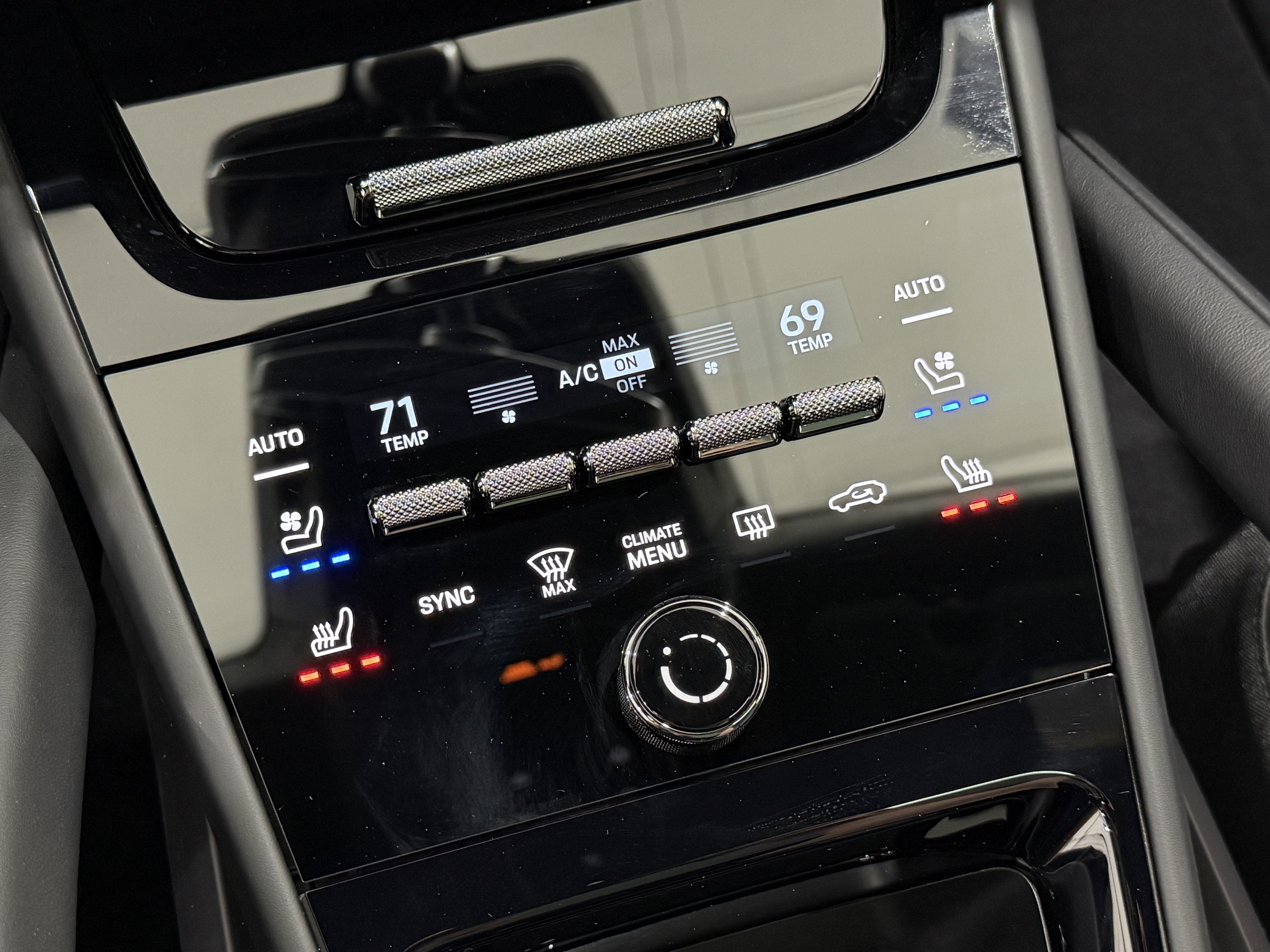 New 2026 Porsche Cayenne GTS AWD/4WD image 43