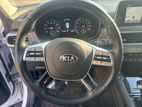 Used 2021 Kia Telluride SX w/ SX Prestige Package image 16