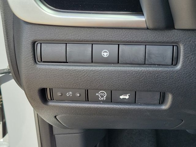 Used 2023 Nissan Rogue SL FWD image 28
