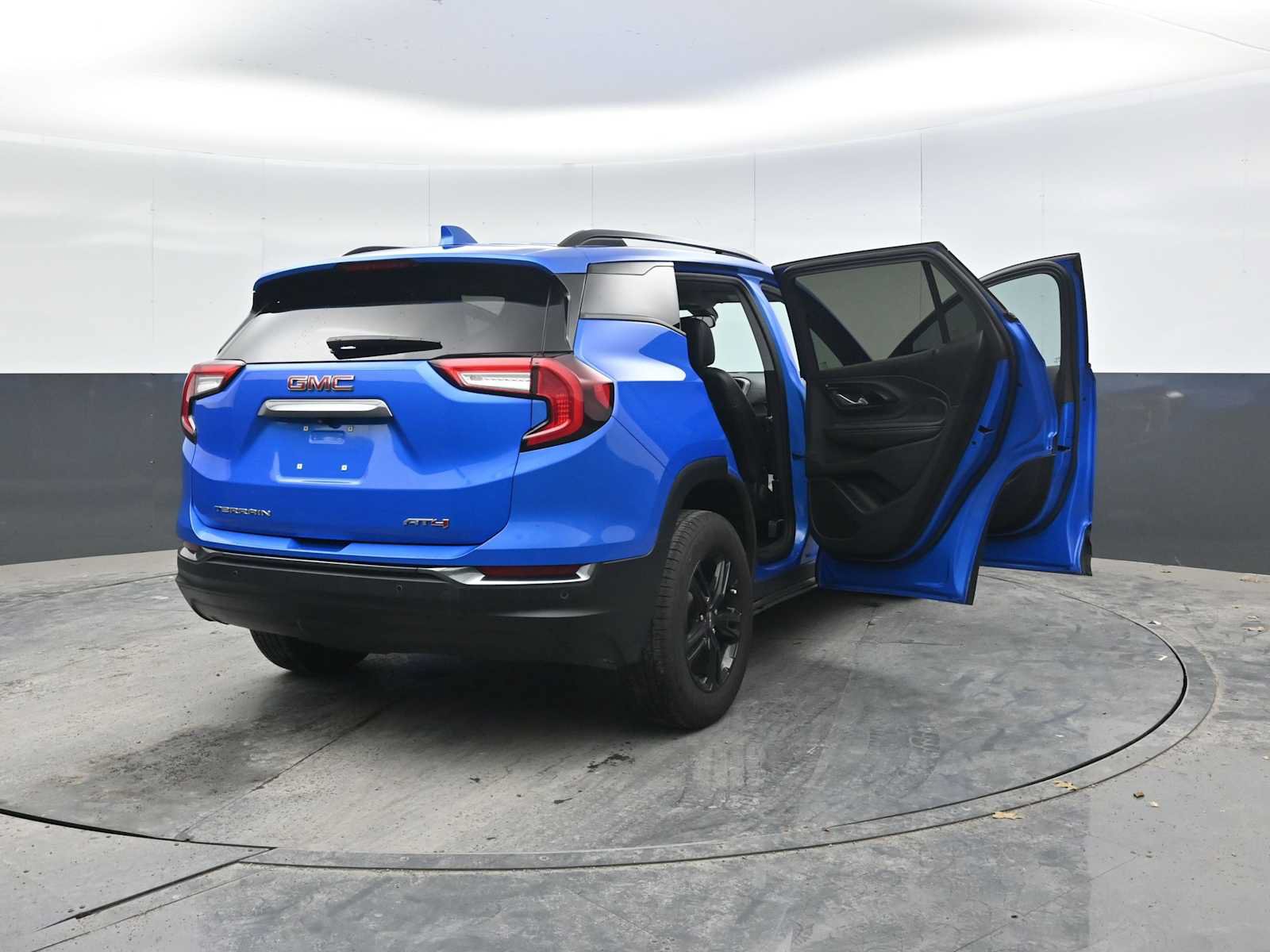 Used 2024 GMC Terrain AT4 w/ Infotainment Package II AWD/4WD image 59