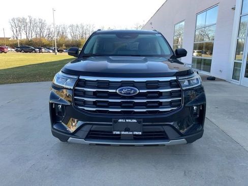 New 2026 Ford Explorer Active w/ Active Comfort Package image 3