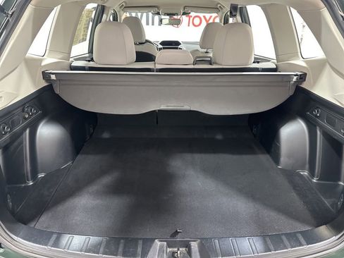 Used 2023 Subaru Forester Base image 17