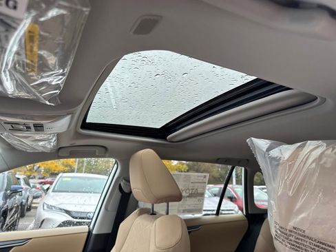 New 2025 Toyota RAV4 XLE image 18