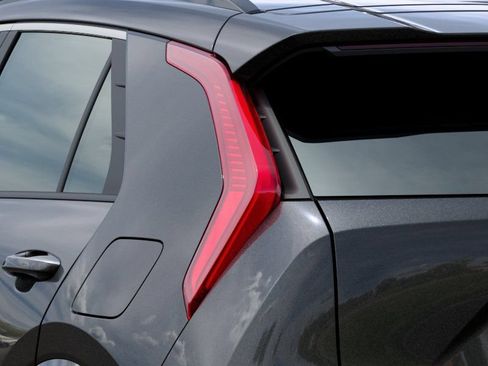 New 2026 Kia Niro FWD image 11