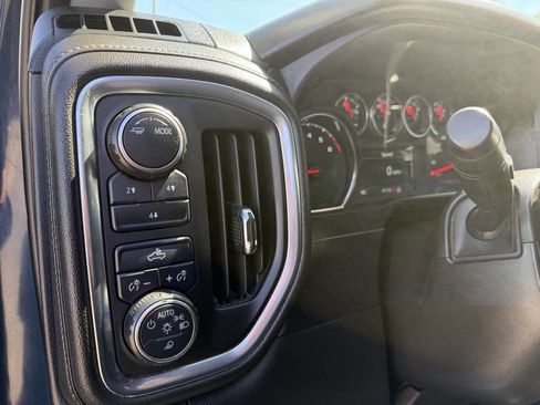 Used 2020 Chevrolet Silverado 2500 LT AWD/4WD image 19