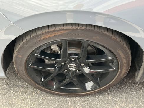 Used 2025 Honda Civic Sport image 8