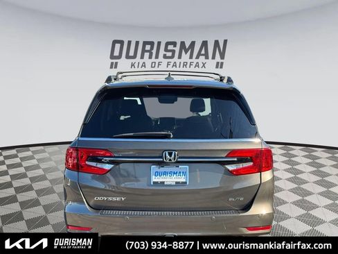 Used 2021 Honda Odyssey Elite image 3