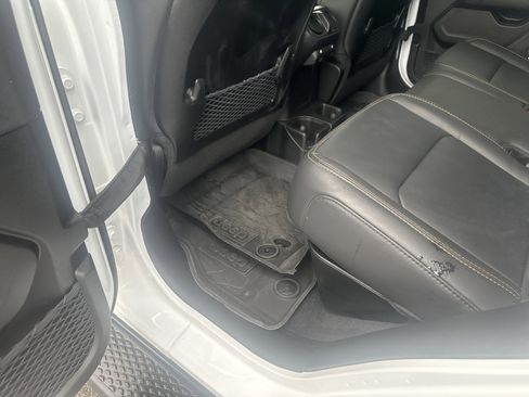 Used 2025 Jeep Gladiator Sport AWD/4WD image 20