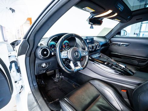 Used 2020 Mercedes-Benz AMG GT Coupe image 40