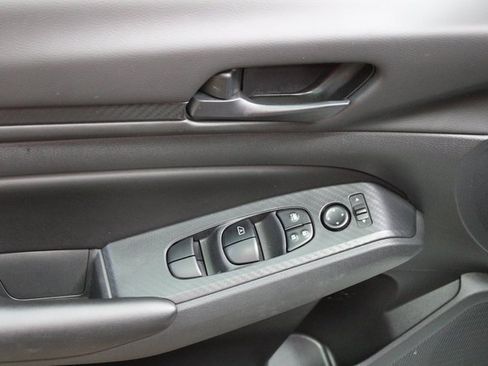 Used 2023 Nissan Altima 2.5 S image 12