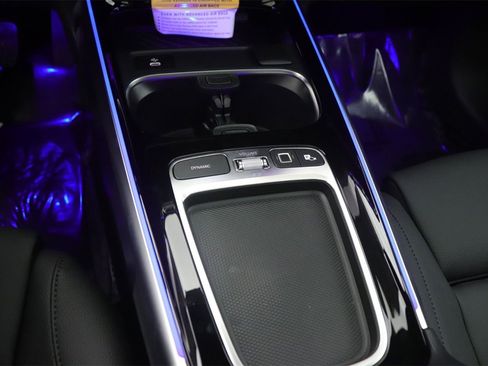 New 2026 Mercedes-Benz GLB 250 image 7