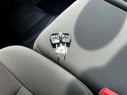 Used 2020 Ford F150 XL image 11