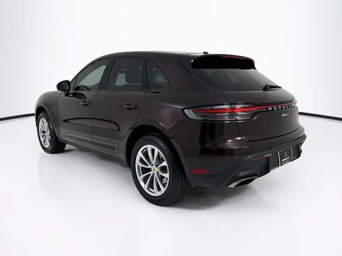 Certified 2025 Porsche Macan AWD/4WD image 3