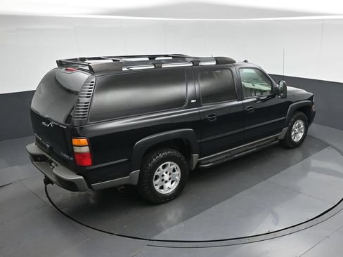 Used 2005 Chevrolet Suburban Z71 w/ Preferred Equipment Group AWD/4WD image 53