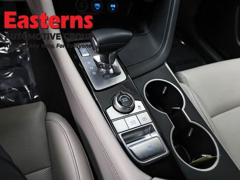 Used 2023 Genesis G70 2.0T AWD/4WD image 13
