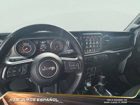 Used 2022 Jeep Gladiator Sport image 17