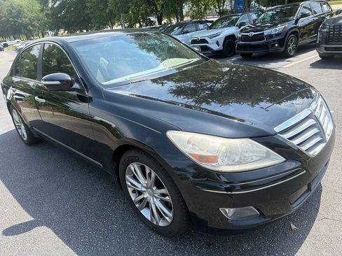 Used 2011 Hyundai Genesis 4.6 RWD image 4