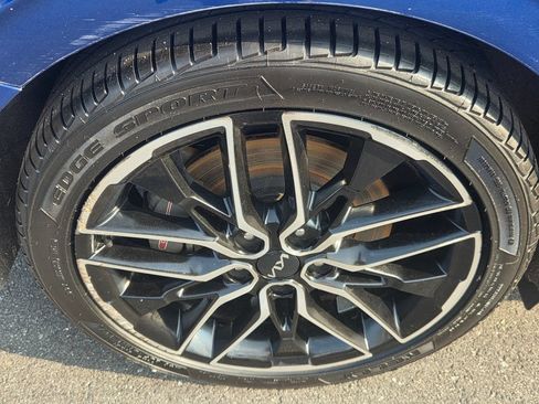 Used 2023 Kia K5 GT w/ GT1 Package FWD image 9