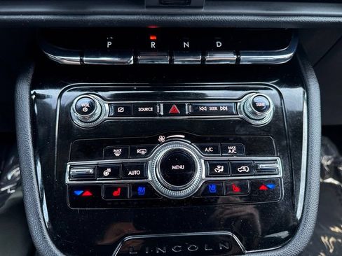Used 2022 Lincoln Corsair AWD w/ Equipment Group 101A image 25