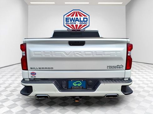 Certified 2019 Chevrolet Silverado 1500 High Country w/ Technology Package AWD/4WD image 7
