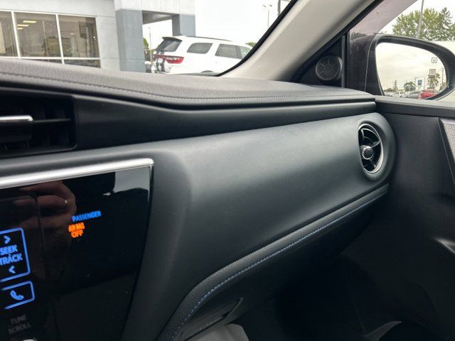 Used 2019 Toyota Corolla XSE FWD image 38