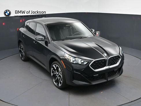 New 2026 BMW X2 xDrive28i w/ Convenience Package AWD/4WD image 1
