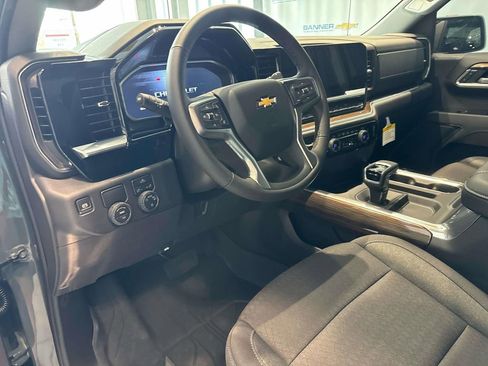 New 2026 Chevrolet Silverado 1500 LT image 18