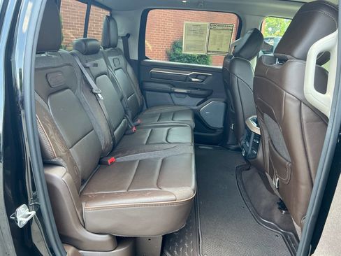 Used 2025 RAM 1500 Limited AWD/4WD image 18
