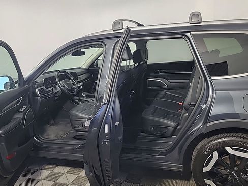 Certified 2024 Kia Telluride EX FWD image 16
