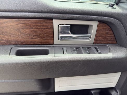 Used 2013 Ford F150 Lariat w/ Mid Equipment Group AWD/4WD image 22