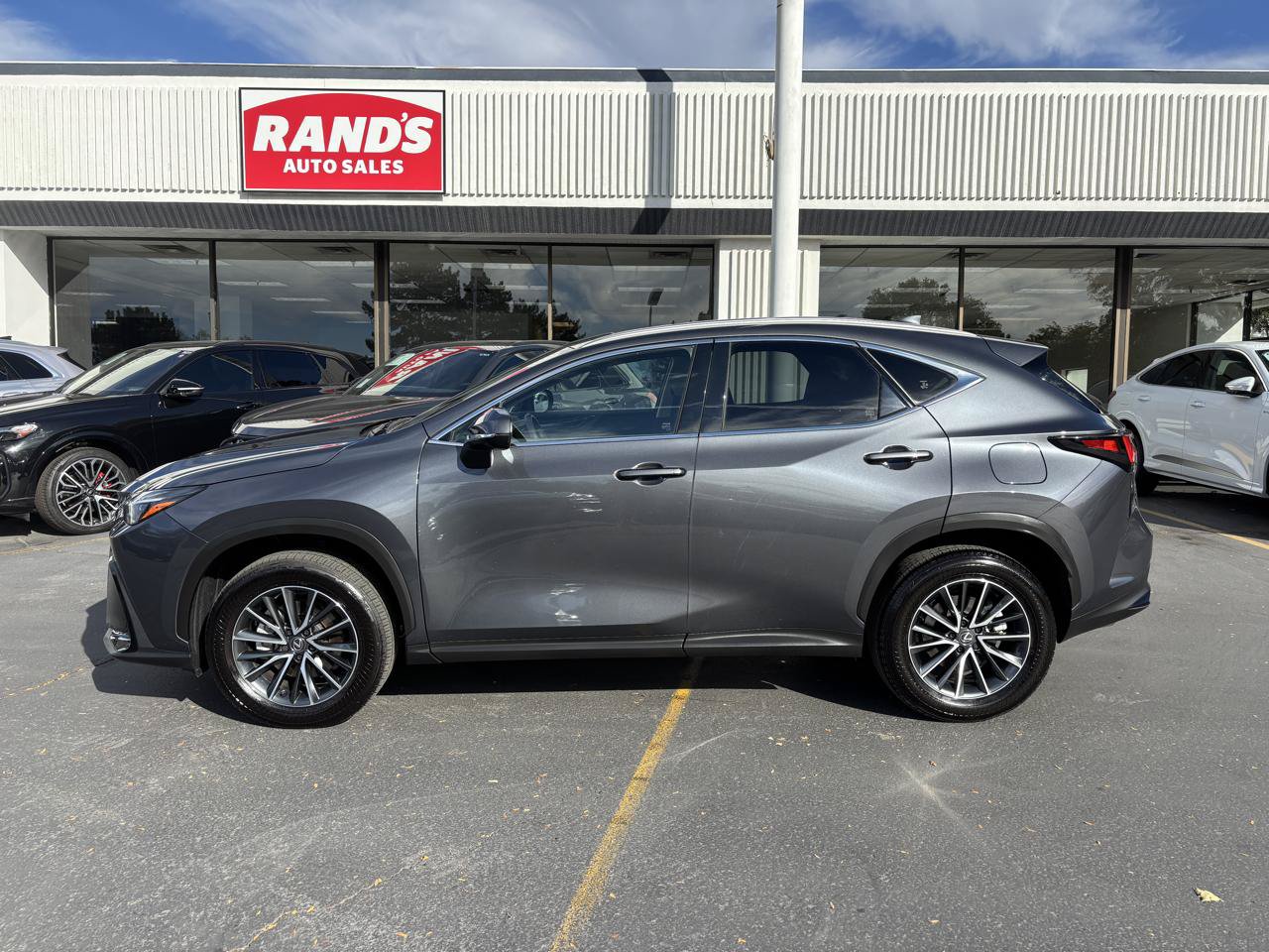 Used 2025 Lexus NX 350h AWD w/ Accessory Package (Z2) image 14