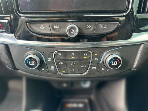 Certified 2023 Chevrolet Traverse LT image 16