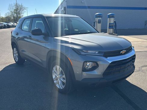 Used 2023 Chevrolet TrailBlazer LS FWD image 7