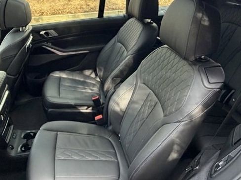 Used 2025 BMW X7 M60i w/ Executive Package image 28