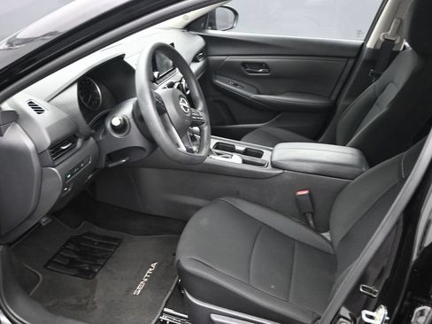 Used 2025 Nissan Sentra S FWD image 12
