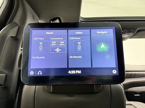 Used 2021 GMC Yukon Denali w/ Denali Premium Package image 24