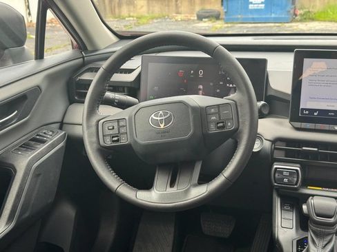 Used 2026 Toyota RAV4 XLE Premium AWD/4WD image 18
