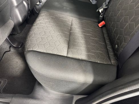 Used 2025 Mitsubishi Outlander Sport AWD image 28