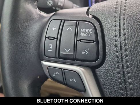 Used 2019 Toyota Highlander Limited Platinum AWD/4WD image 13